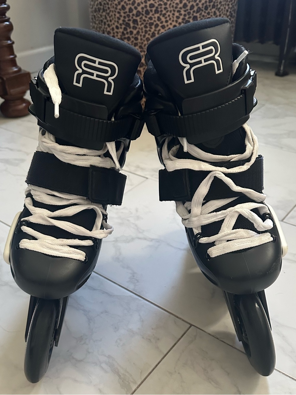 FRX 310 Freeskates Roller Blades